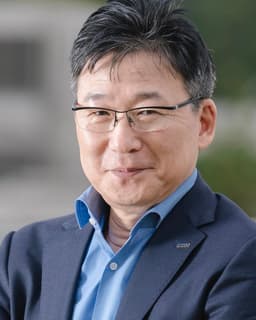 Photo of Hyoung Jun Kim
