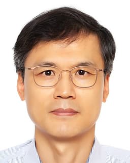 Photo of Sungmoon Chun